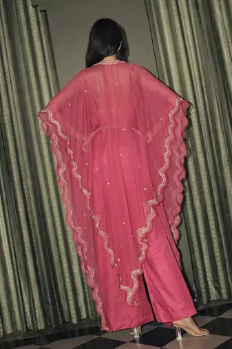 Pink embroidered crepe kaftan set