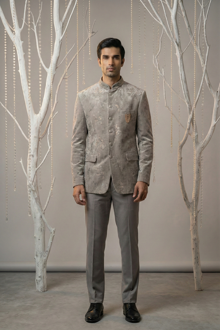 Grey thread and sequins embroidered bandhgala