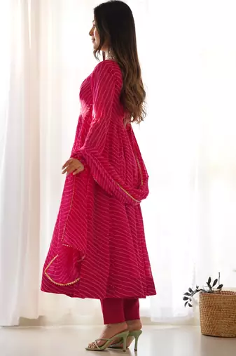 Women faux georgette leheriya print fully flair anrkali ,pant with dupatta
