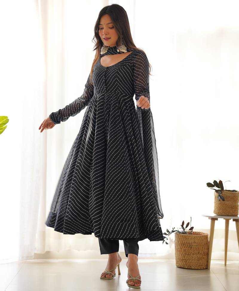 Women faux georgette leheriya print fully flair anrkali ,pant with dupatta