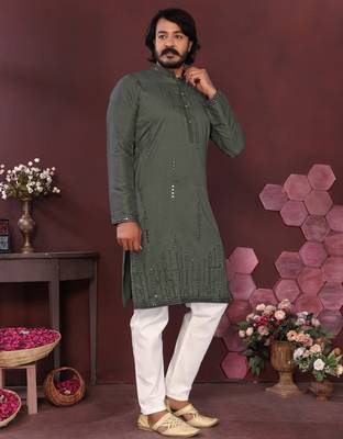 Men's bottle green silk mirror embroidered kurta with pajama set 2