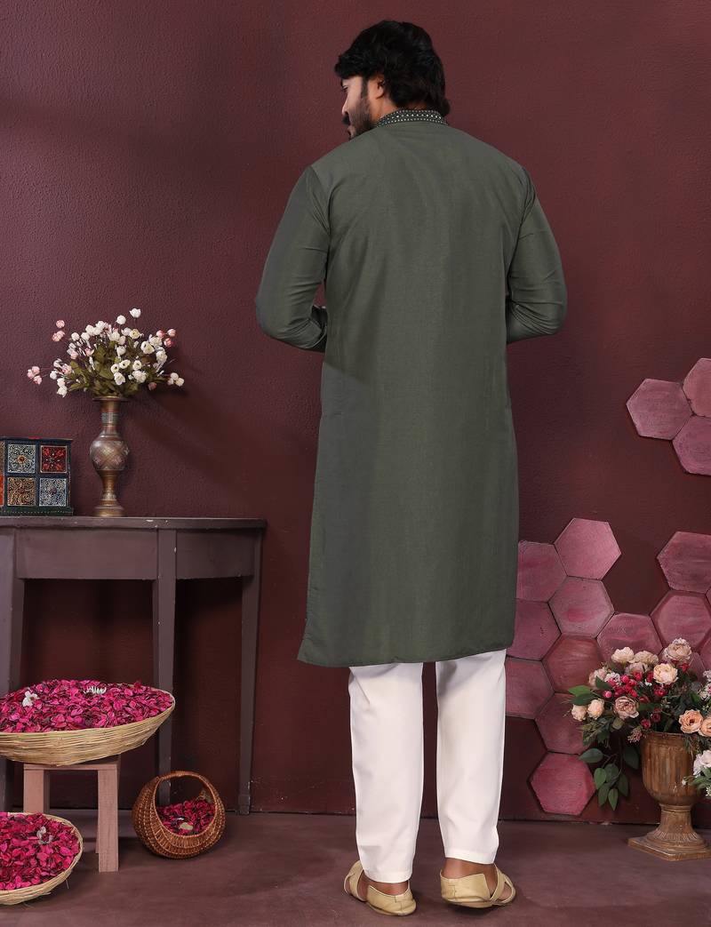 Men's bottle green silk mirror embroidered kurta with pajama set