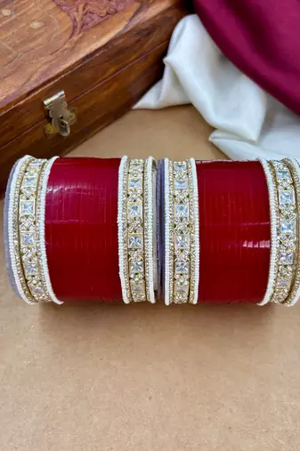 Authentic punjabi chooda set for indian bride