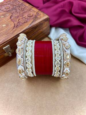 Punjabi bridal chooda set     traditional wedding bangles 1