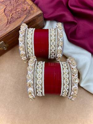 Punjabi bridal chooda set     traditional wedding bangles 4