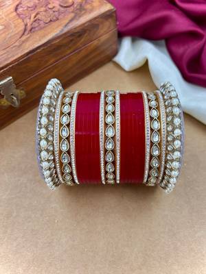 Traditional kundan punjabi bridal chooda bangles set 1