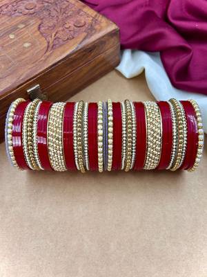 Elegant pearl punjabi wedding chuda 1
