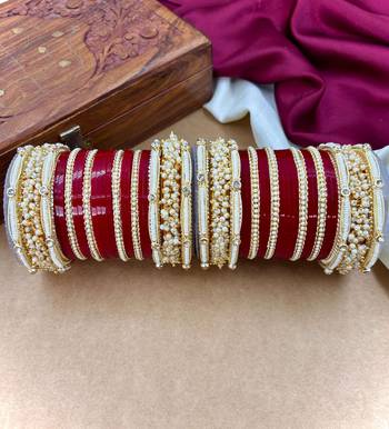 Handcrafted pearl punjabi chuda set 5
