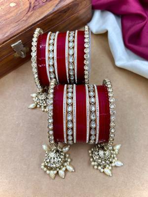 Royal hanging kundan punjabi wedding chuda 4