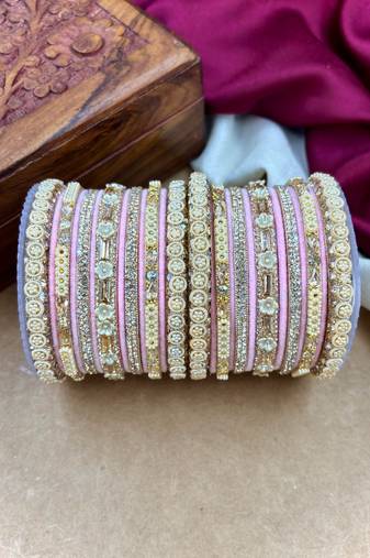 Velvet bridal bangles set