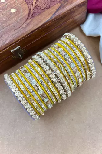 Velvet bridal bangles set