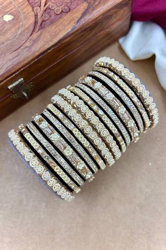 Velvet bridal bangles set