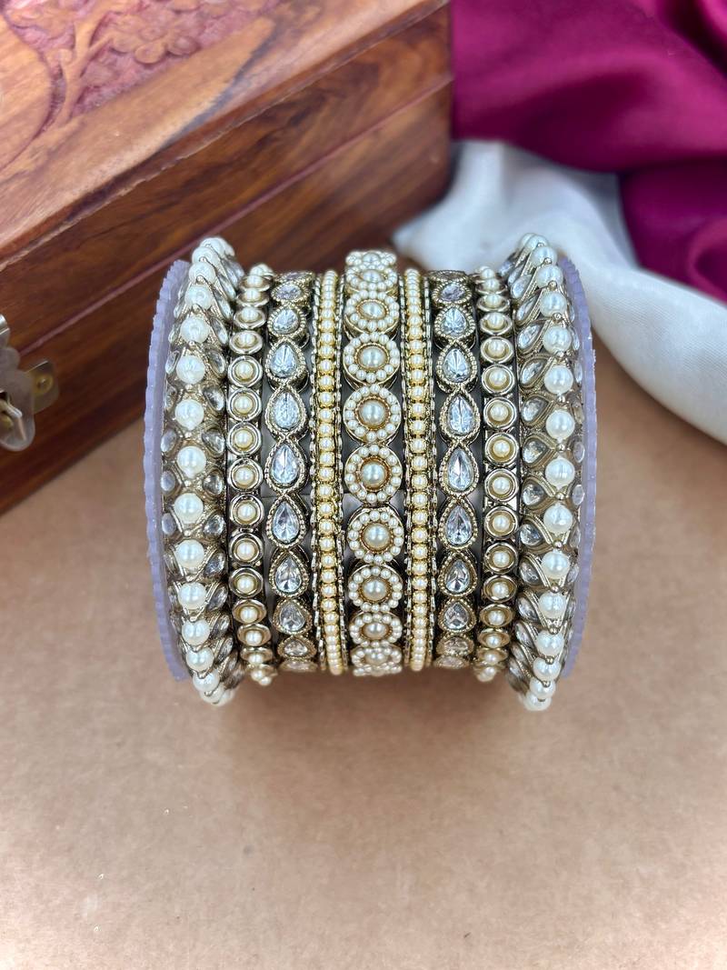 Antique finish pearl bangles set