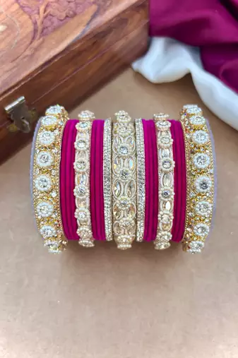 Royal rani velvet bangles set