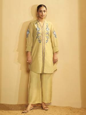 Yellow floral embroidered chanderi co-ord set 1