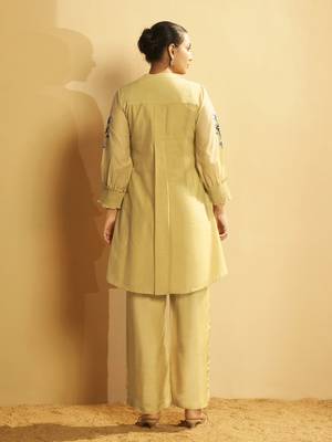 Yellow floral embroidered chanderi co-ord set 3