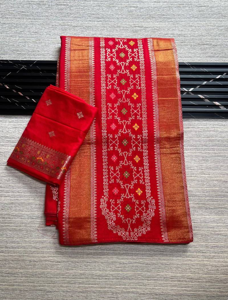 Red Color Purely Hand Daying Chinya Tisu Viscose Khaddi Crepe Georgette Saree