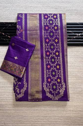 Purple Color Purely Hand Daying Chinya Tisu Viscose Khaddi Crepe Georgette Saree