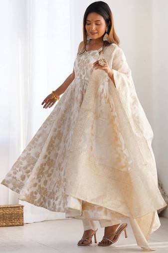 Fully flare kali pattern and canvas pattagown ,pant with duppta set