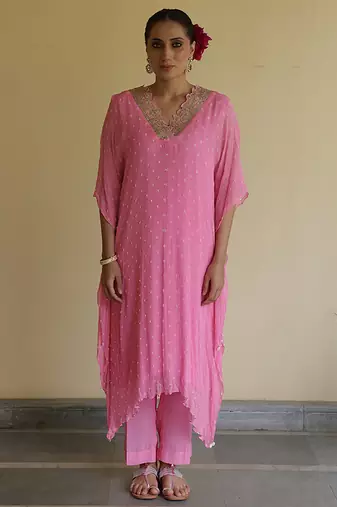 Pink embroidered chiffon kaftan