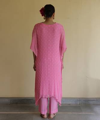 Pink embroidered chiffon kaftan 3