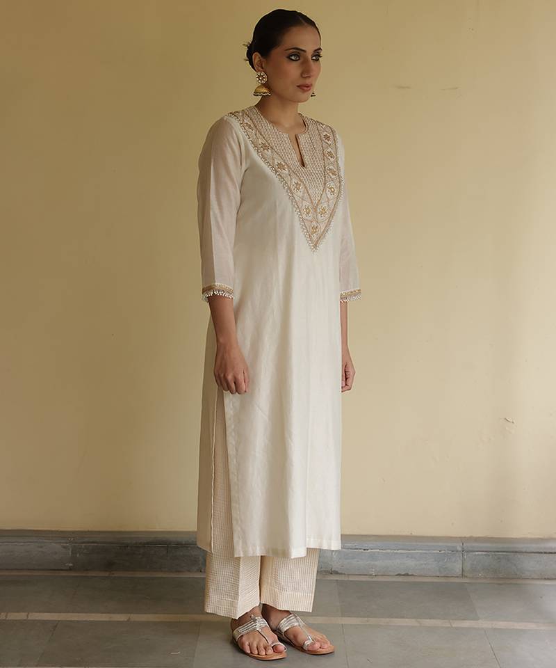 Ivory embroidered chanderi kurta set