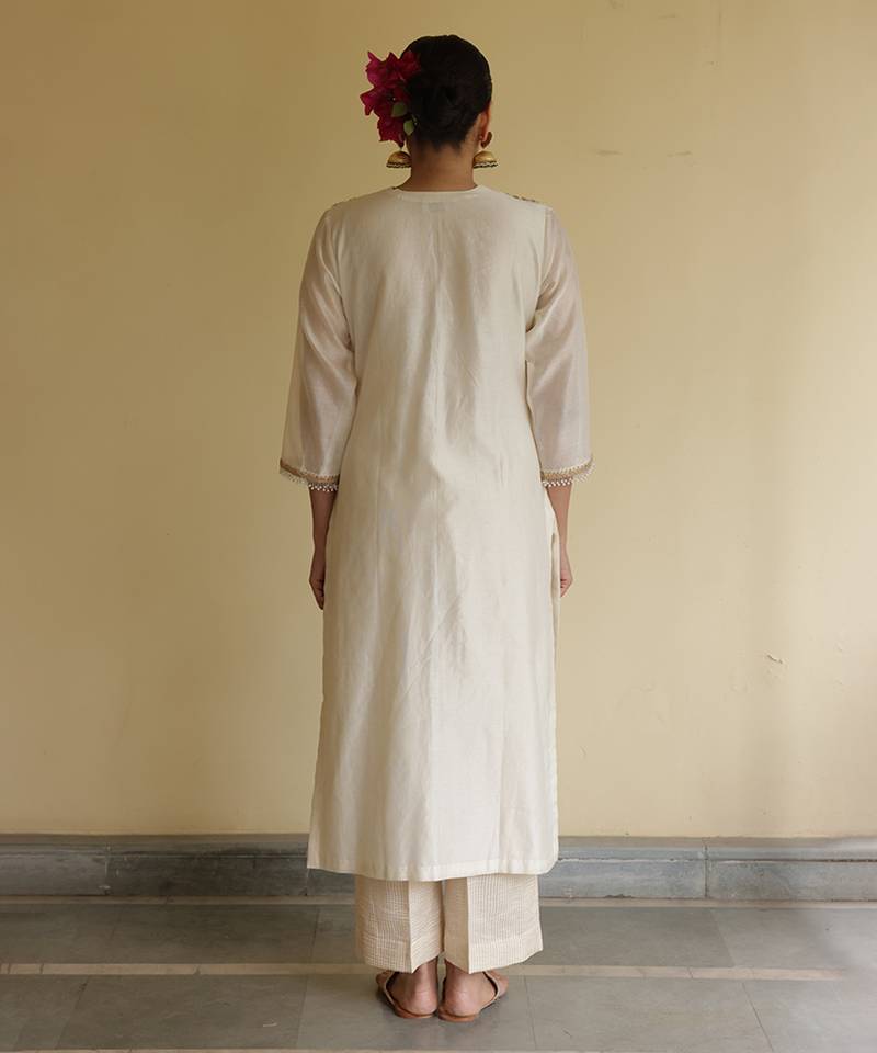 Ivory embroidered chanderi kurta set