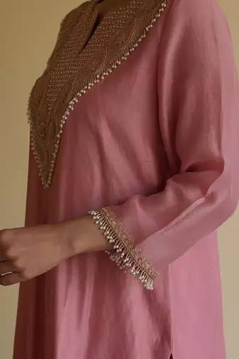 Pink embroidered chanderi kurta set