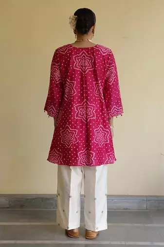Magenta embroidered chanderi kurta set