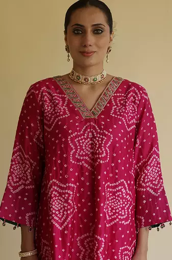Magenta embroidered chanderi kurta set