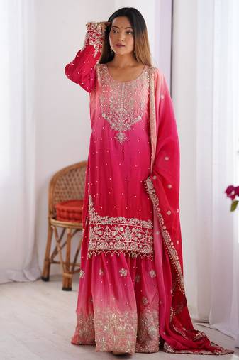 Blush pink embellished kurta setfuchsia pink hand-embroidered ethnic set
