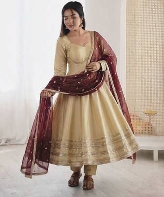 Cream silk blend anarkali with maroon contrast dupatta 2