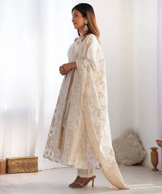 Off-white banarasi jackquard dola silk blend anarkali set 3