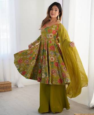Mehandi green color romansilk blend chanderi discharge print kediya style top plazzo dupatta 2