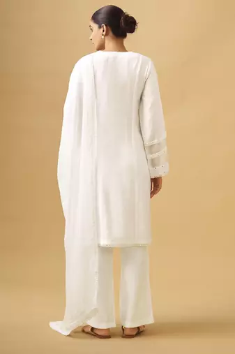 Classic white viscose rayon kurta set with organza dupatta
