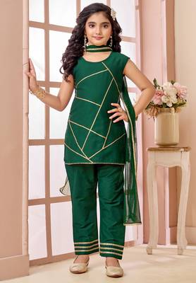 Green  art silk straight cut kids salwar suits 1