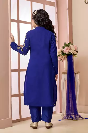 Blue hand embroidery fauxgeorgette straight cut kids salwar suits