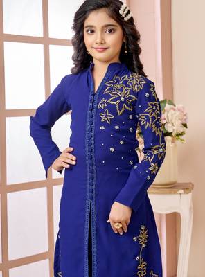 Blue hand embroidery fauxgeorgette straight cut kids salwar suits 5