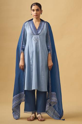 Blue elegant cotton slub kurta set with fine embroidery
