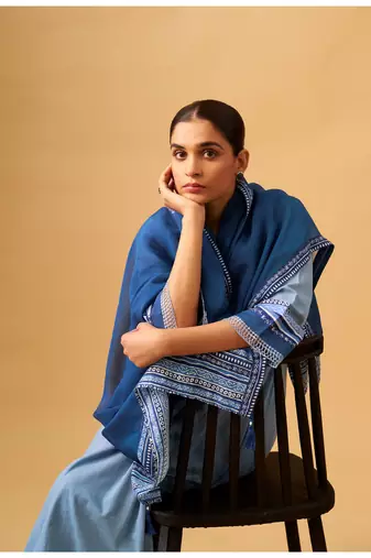 Blue elegant cotton slub kurta set with fine embroidery