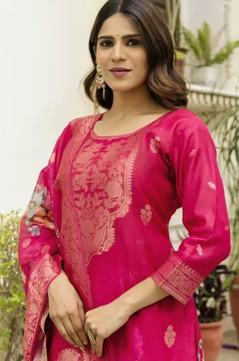 Women's pink chanderi cotton silk embroidered kurta pant set with jacquard dupatta