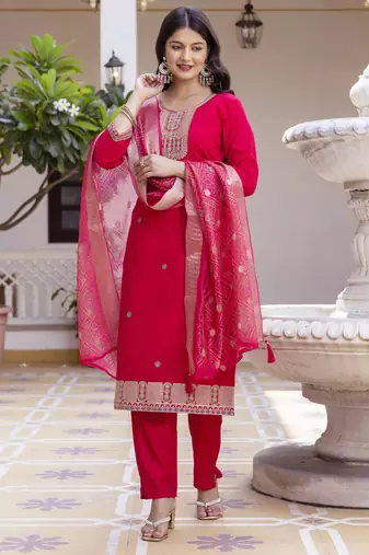 Women's pink viscose chanderi silk kurta pant set with organza dupatta