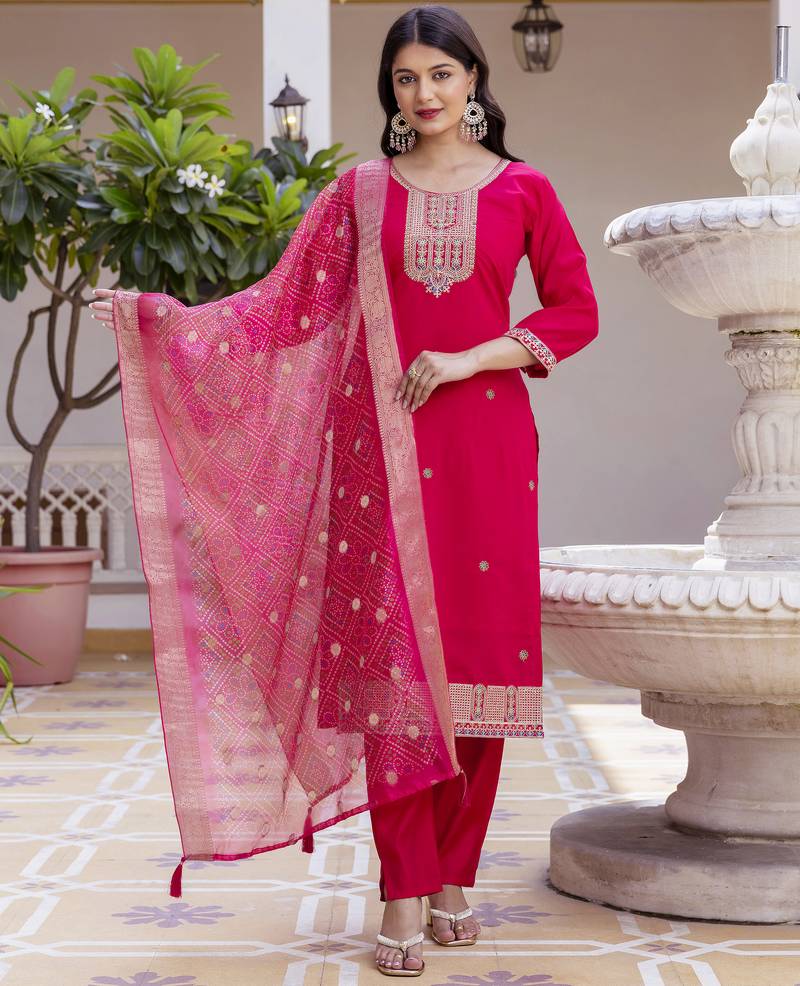 Women's pink viscose chanderi silk kurta pant set with organza dupatta