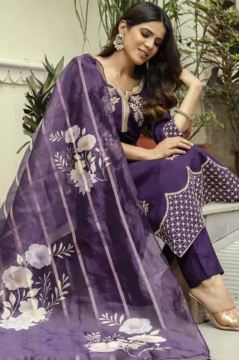 Women's wine viscose chanderi silk embroidered kurta pant set with jacquard organza dupatta