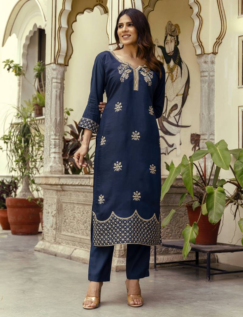 Women's navy blue viscose chanderi silk embroidered kurta pant set with jacquard organza dupatta