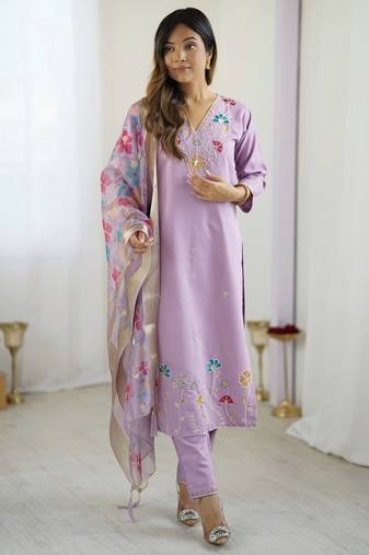 Women's lavender viscose silk sequin stone embroidered kurta pant set with organza dupatta
