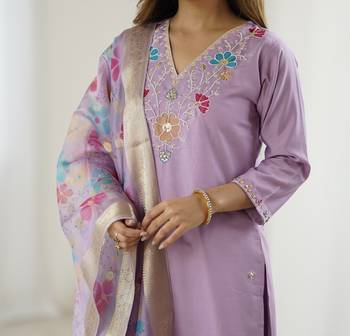 Women's lavender viscose silk sequin stone embroidered kurta pant set with organza dupatta 5