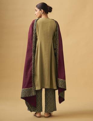 Classic mustard cotton kurta set with printed bottoms 2