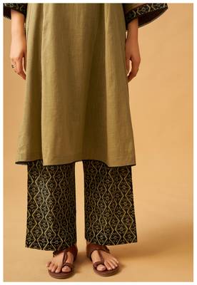 Classic mustard cotton kurta set with printed bottoms 4