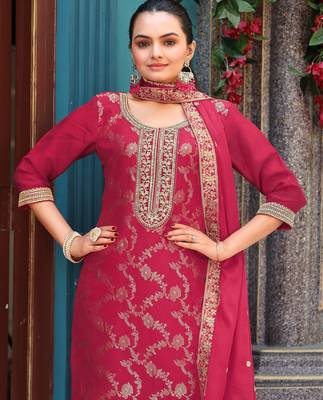  rani pink viscose jacquard embroidered ethnic kurta set with palazzo & dupatta 3